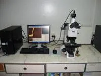 Metallographic microscope with a plated through-hole cross section on screen